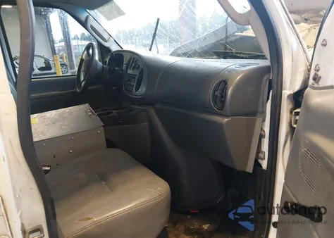 2006 Ford E-250 Commercial/Recreational z USA, uszkodzony, nr VIN 1FTNE24L86DB21867